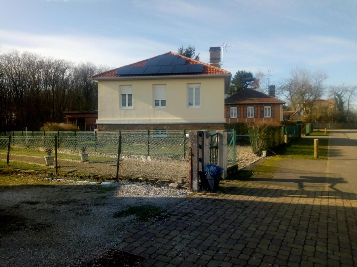 Batilly  La Maison Ecologique מראה חיצוני תמונה